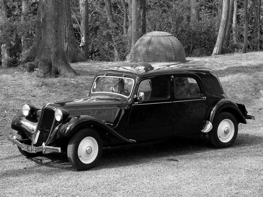  Citroen Traction Avant 1934 года  (фото 3 из 59)